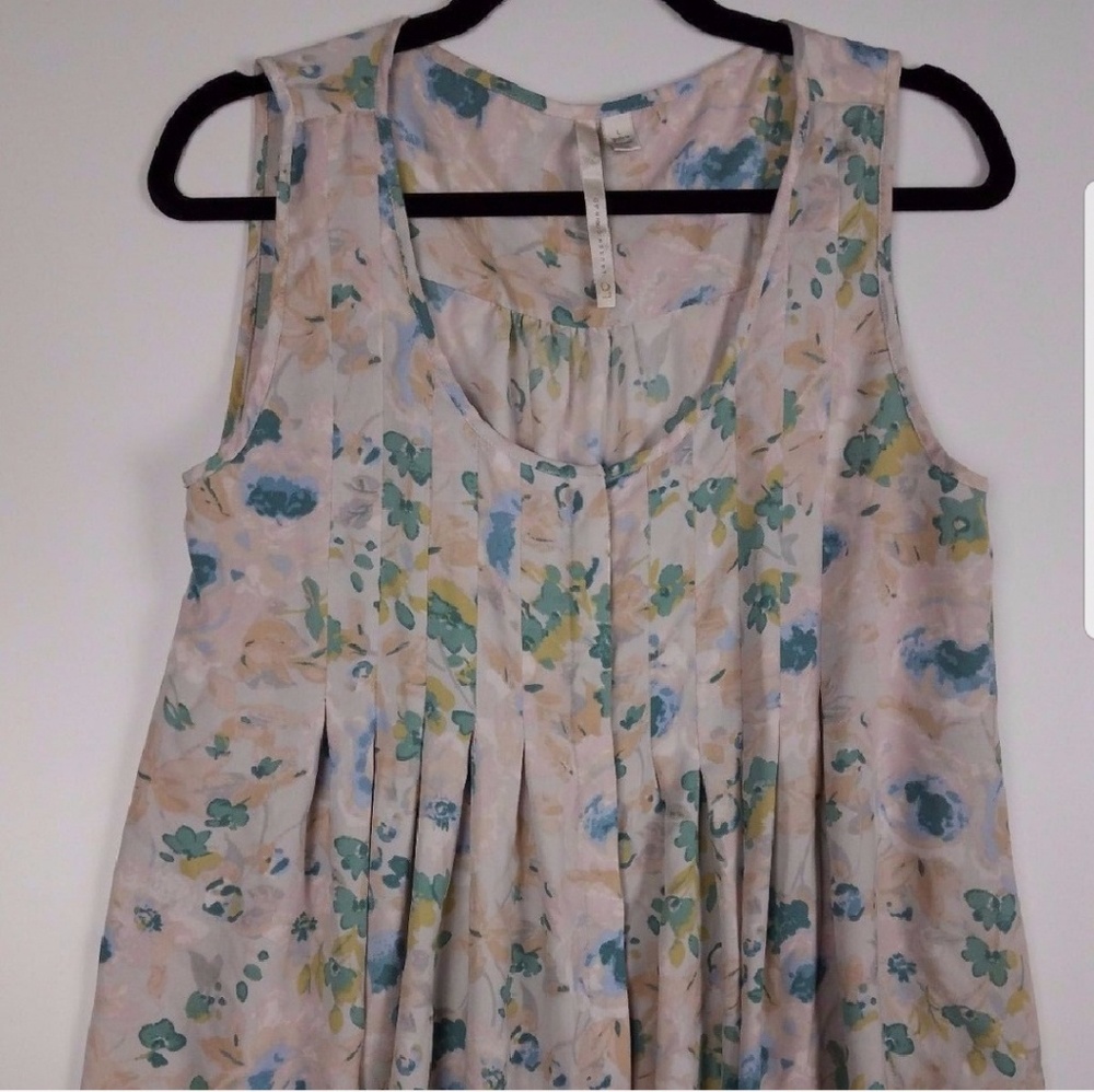 Lauren Conrad floral blouse
